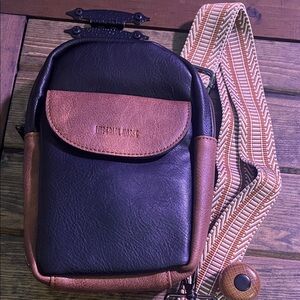 NWOT Black and Brown Crossbody